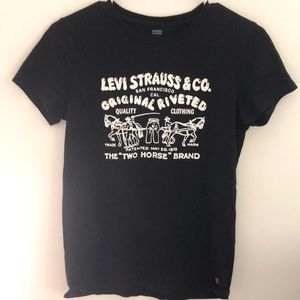 Levi’s T shirt